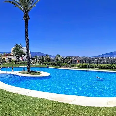 Renovated Townhouse Walk To And Golf Rdr417 Malaga